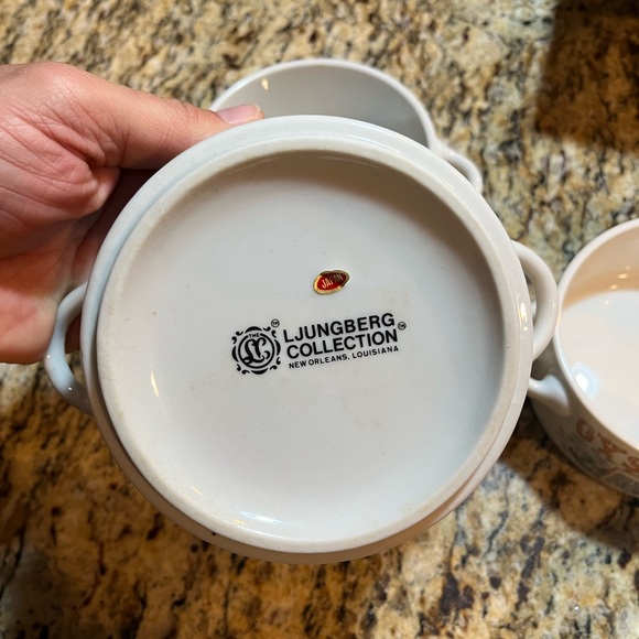 Set of Four Vintage Soup Bowls with Recipes 4 for the price of 2 brand new - Picture 4 of 12